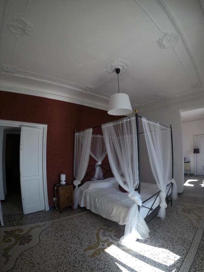 B&B Al Fronte Del Porto Genoa Ngoại thất bức ảnh