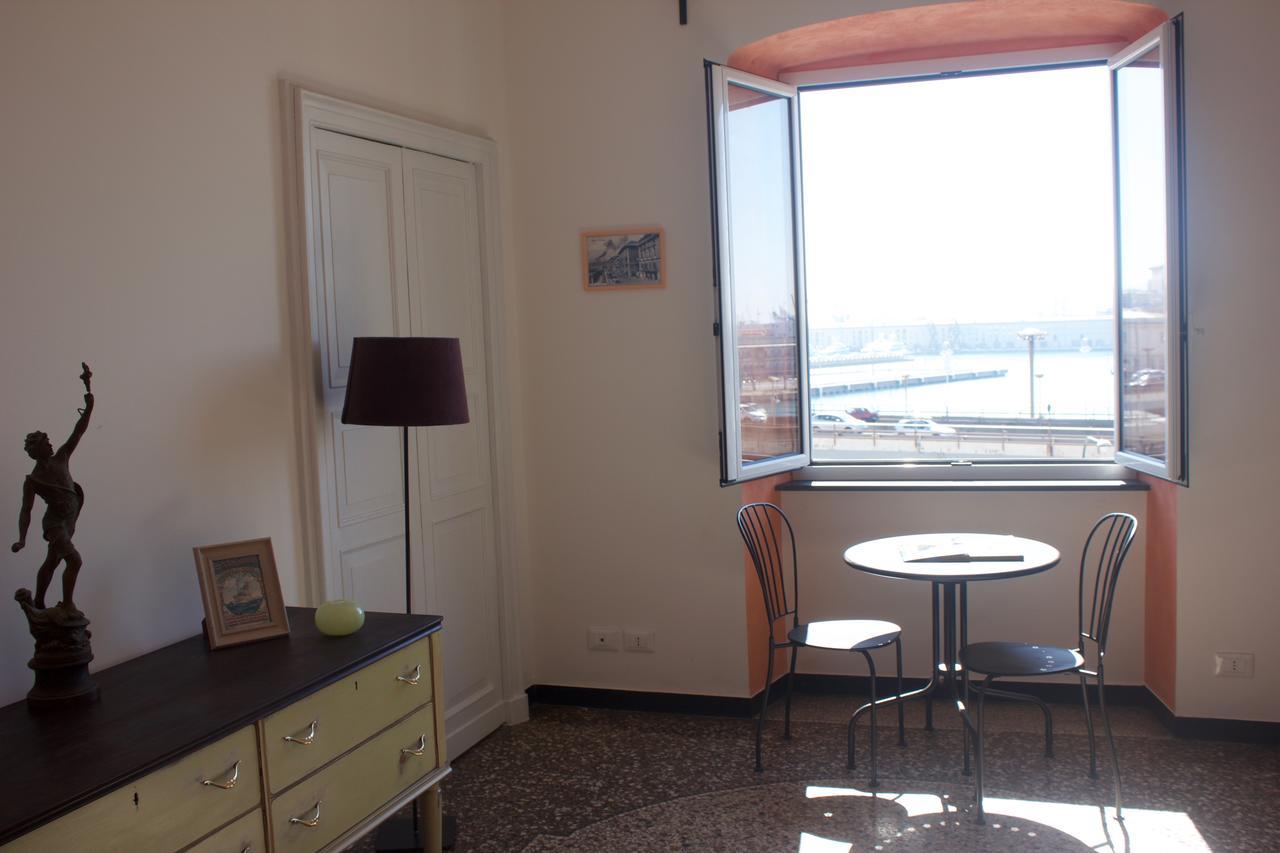 B&B Al Fronte Del Porto Genoa Ngoại thất bức ảnh