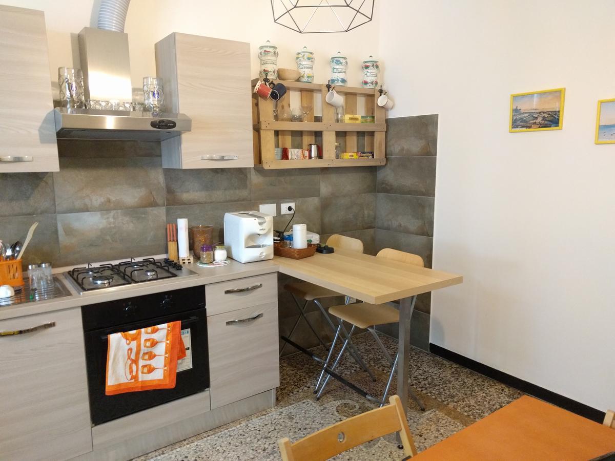 B&B Al Fronte Del Porto Genoa Ngoại thất bức ảnh