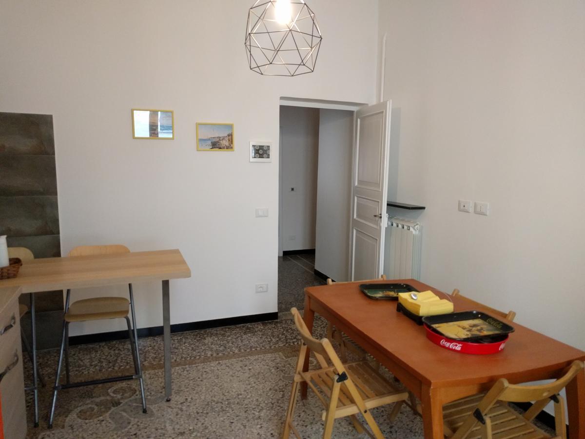 B&B Al Fronte Del Porto Genoa Ngoại thất bức ảnh