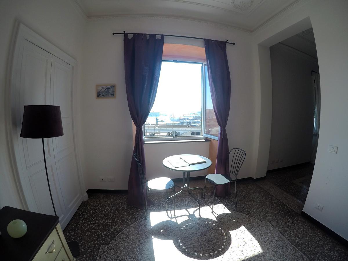 B&B Al Fronte Del Porto Genoa Ngoại thất bức ảnh